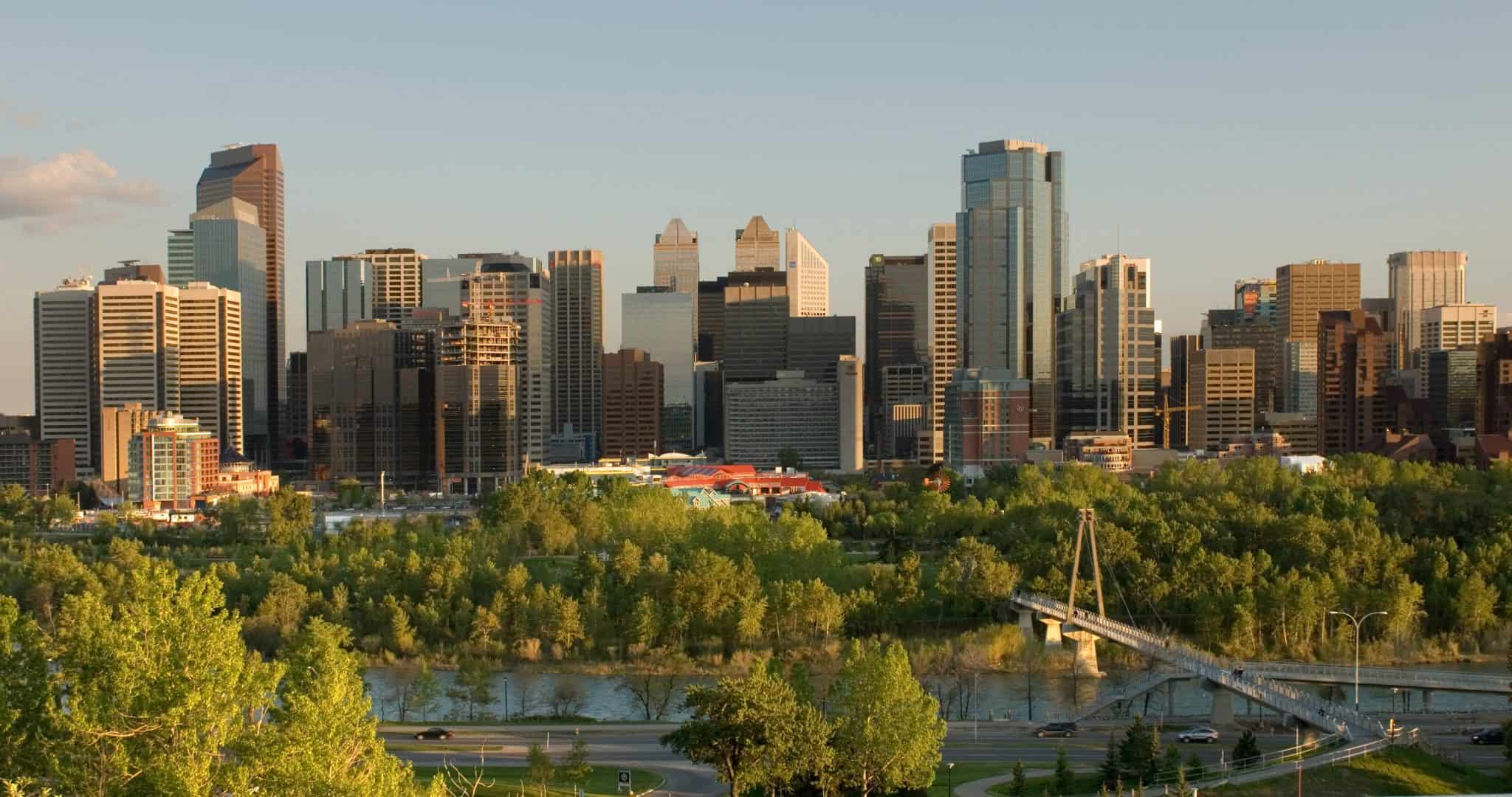 Thành phố Calgary thuộc bang Alberta, Canada được xếp hạng 5 trong danh sách