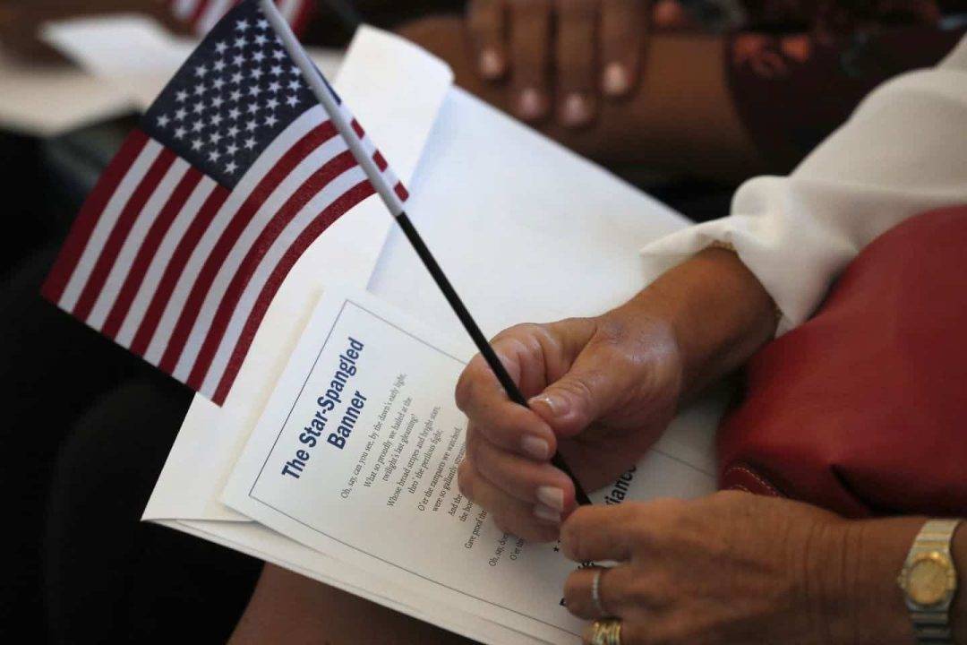Những điều kiện để bạn có thể nộp đơn và tham dự kỳ thi lấy quốc tịch Mỹ